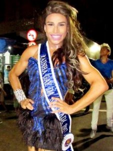 UnidosAlvoradaRainhaGay