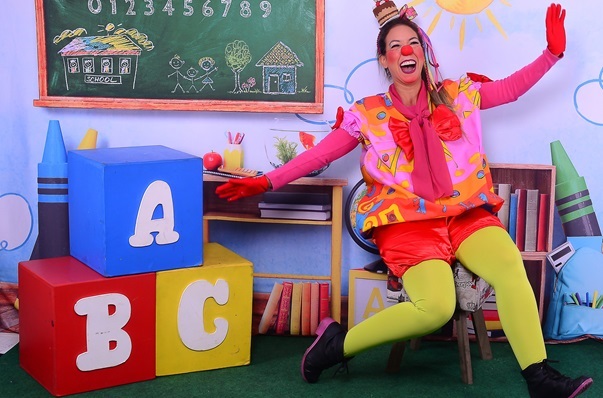 Artistas levam a magia das brincadeiras tradicionais para comunidades ribeirinhas