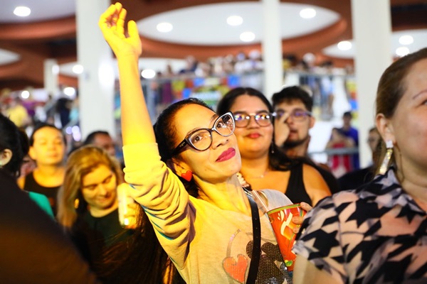 Casa de Praia Zezinho Corrêa recebe atrações musicais gratuitas de MPB, forró e toadas de boi-bumbá
