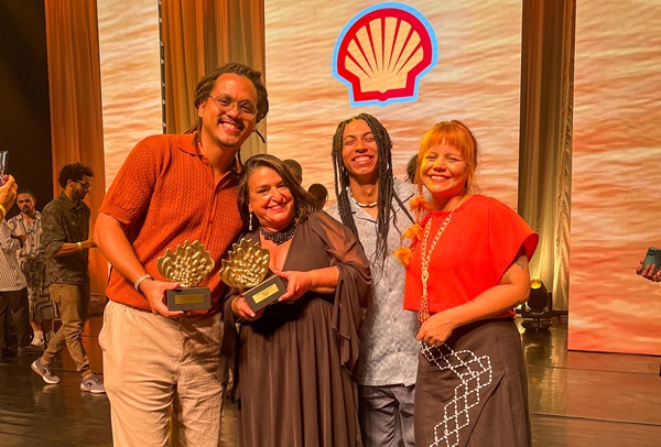 Espetáculo 'As Cores da América Latina' vence 34º Prêmio Shell de Teatro como 'Destaque Nacional'