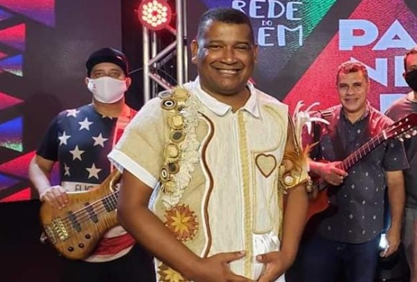 Amazon Best lança programação 2024 com pocket show exclusivo de Edilson Santana para a imprensa