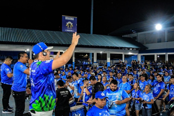 Povo Caprichoso lota curral Zeca Xibelão no 1° ensaio da Marujada