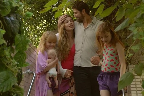 ‘A Matéria Noturna’ e ‘Uma Família Feliz’ chegam ao Cine Casarão, nesta quinta-feira (11/04)