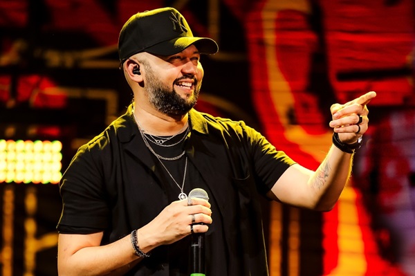 Feijoada Planeta Boi: Uendel Pinheiro é uma das atrações deste sábado (13)