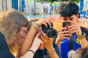 Crianças da perifieria visitam exposição e ficam estasiadas