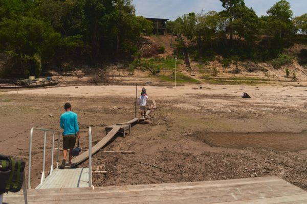 Seca na Amazônia, destaque para ribeirinho