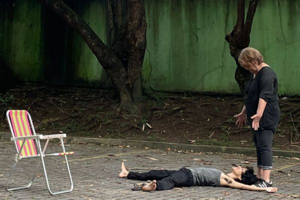 'Destruição': Espetáculo de Francisco Rider