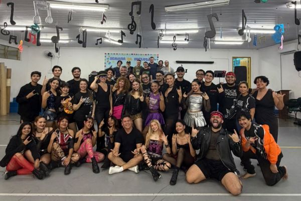 “Rock of Ages – In Belarte” tem sessão esgotada e últimos ingressos para o Teatro Amazonas